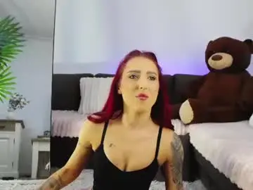 Crystallred  live sex cam