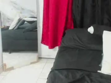 Elia_jackson1  live sex cam