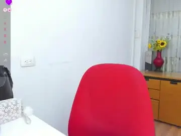 Hanna_chloe  live sex cam