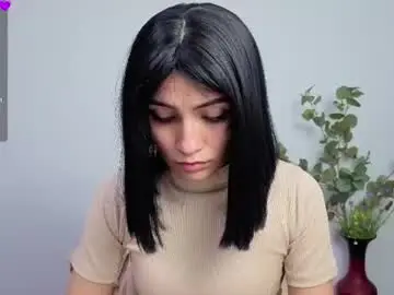 Hanna_chloe  live sex cam