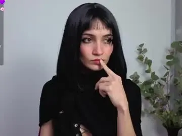 Hanna_chloe  live sex cam