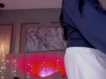 Holy_moon_  live sex cam