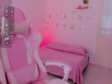 Honeyyy_alanna  live sex cam