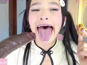 Issa_garcia  live sex cam