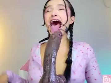 Issa_garcia  live sex cam