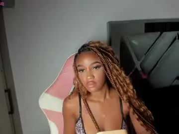 Julitpink  live sex cam