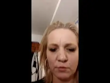 Kocicka265270  live sex cam
