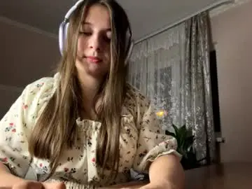 Shenagusciora  live sex cam