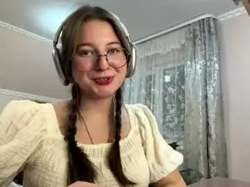 Shenagusciora  live sex cam
