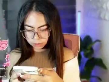 Teaseme_bellax  live sex cam