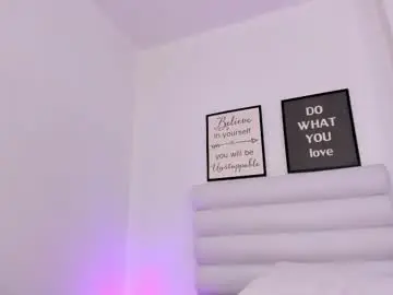 Abbey_walker  live sex cam