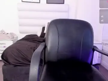 Abbey_walker  live sex cam