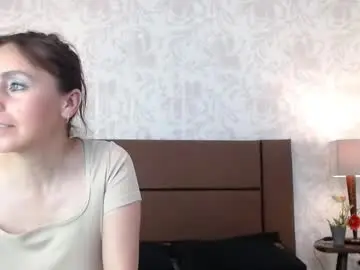 Ava_raye  live sex cam