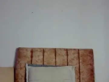 Ava_raye  live sex cam
