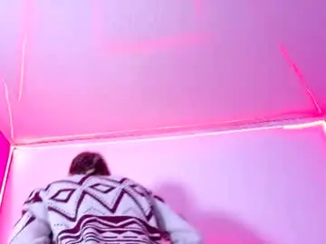 Ava_raye  live sex cam