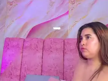 Emma_curvy1  live sex cam