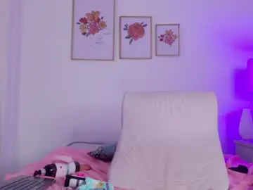 Hellzel_moon  live sex cam