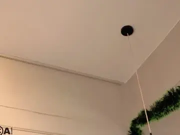 Isa__cute  live sex cam