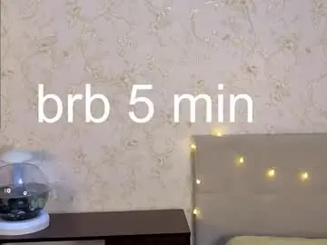 Naomiumiu  live sex cam