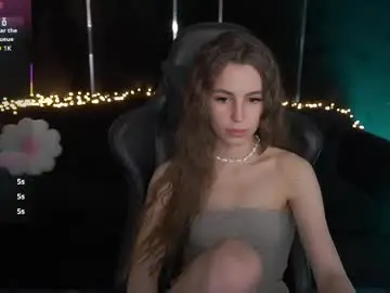 Stellahoneywell  live sex cam