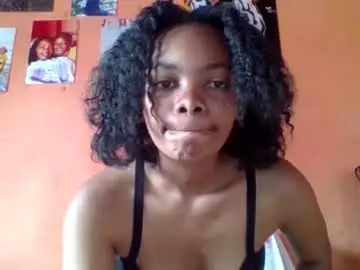 Elyzaho  live sex cam