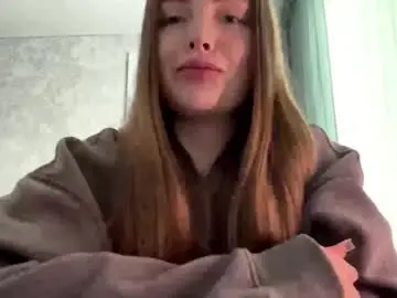 Joyceneubaum  live sex cam