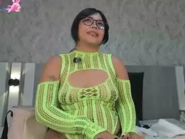 Kissmypurr  live sex cam