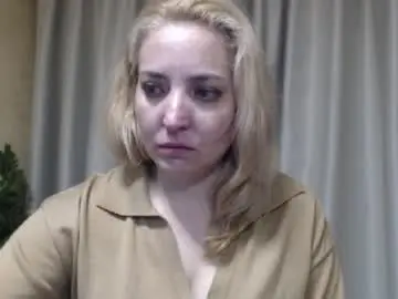 Ohsweetmari  live sex cam