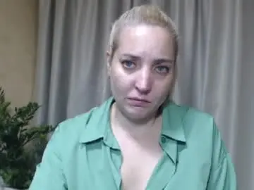 Ohsweetmari  live sex cam