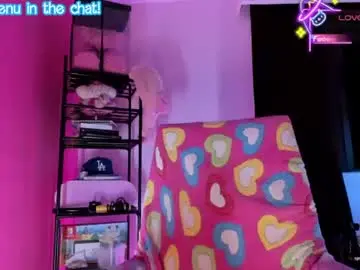 Saraavila_  live sex cam