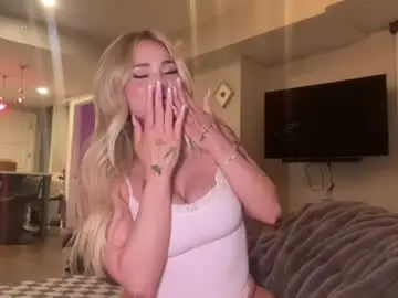Ari_02  live sex cam
