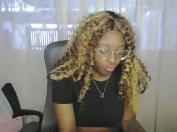 Candy_williamss  live sex cam