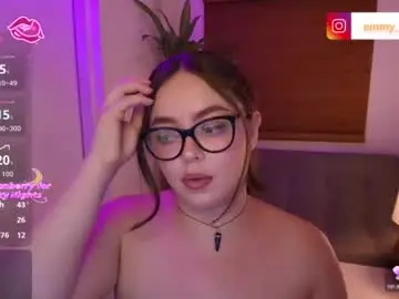 Emmy_peach1  live sex cam