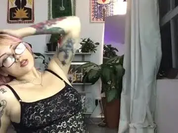 Fluffybunnred  live sex cam