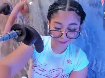 Linda_sofi__  live sex cam