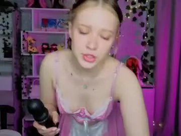 Luna_moran  live sex cam