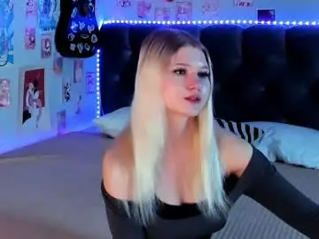 Lunariafox  live sex cam