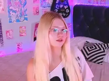 Lunariafox  live sex cam