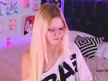 Lunariafox  live sex cam