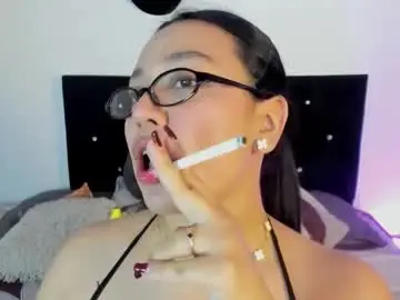 Mia_roux13  live sex cam