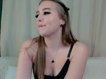 Myrahenley  live sex cam