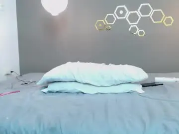 Ninaluxe  live sex cam