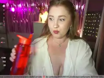 Ollydoll  live sex cam