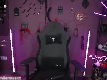 Amywhitenessxx  live sex cam