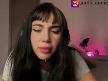 Annie_snow_  live sex cam