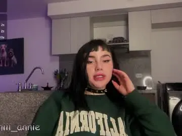 Annie_snow_  live sex cam