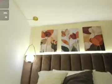 Bella13_  live sex cam