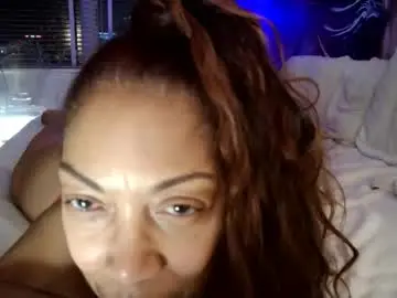 Blackvelvetdoll  live sex cam