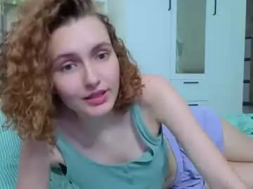 Emily_lune  live sex cam