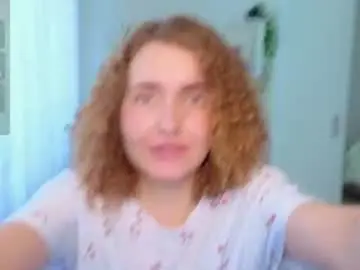 Emily_lune  live sex cam
